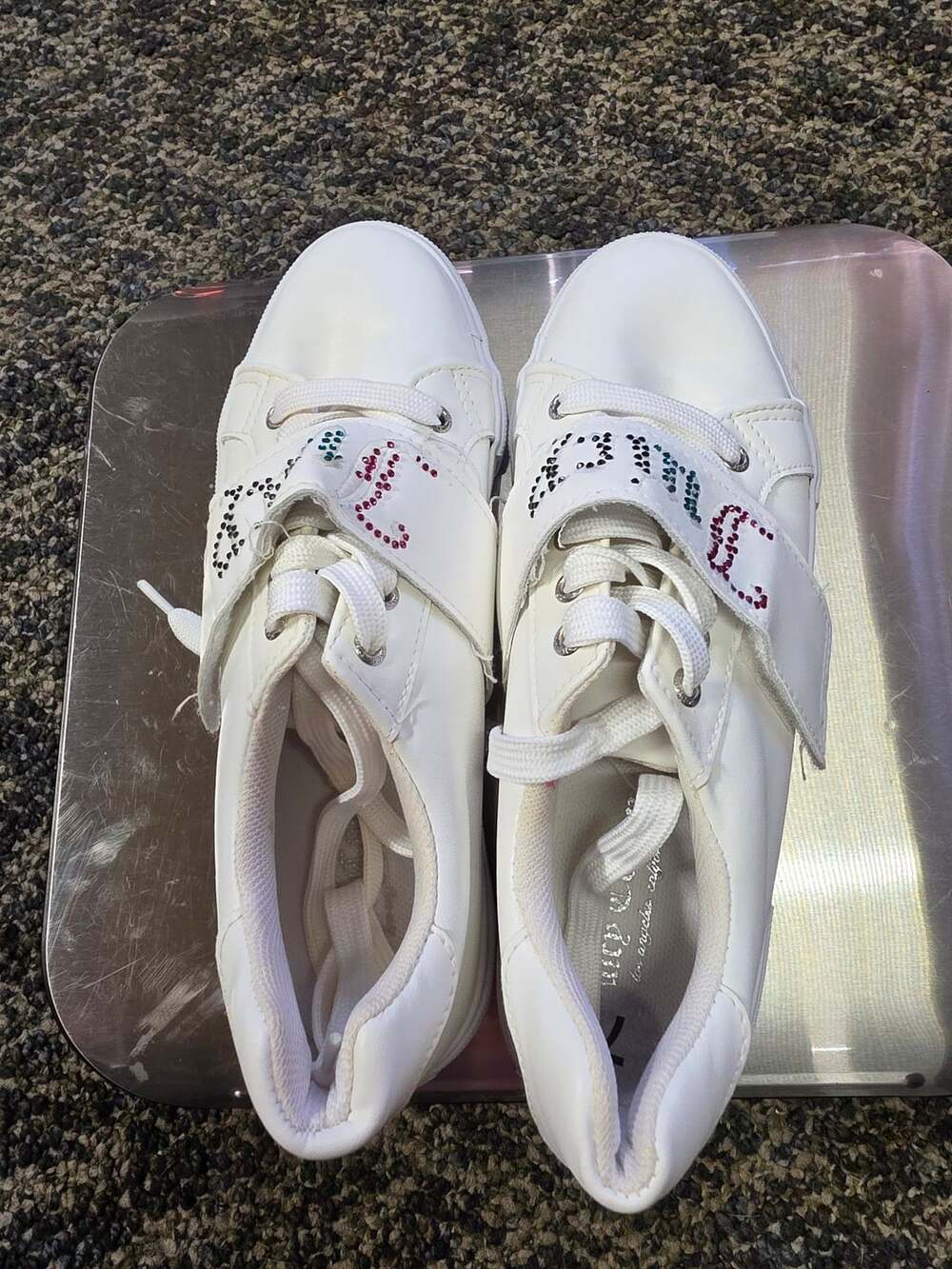Juicy Couture Cartwheel Bling Size 7 White Sneakers